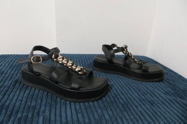 kutije za nakit београд слике: Sandale, Guess, 37