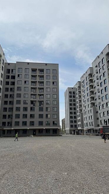 продаётся квартира в токмаке: 1 комната, 42 м², Элитка, 2 этаж, ПСО (под самоотделку)