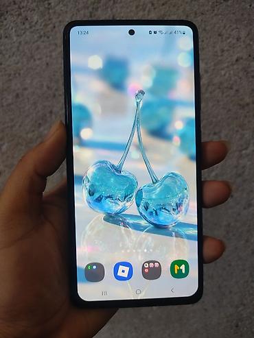 note 14: Samsung Galaxy A52 (черный) - Экран 6.5", Super AMOLED, 2400×1080 — 1