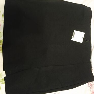 Ətəklər: Koton markası Yenidir, etiketi üzərində Ölçüsü : M Ölçüsü səhv — 6