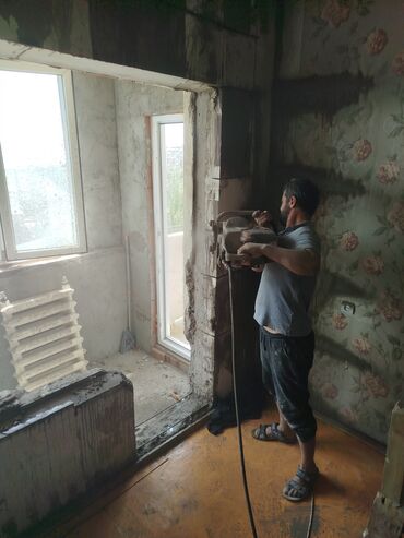 Beton işləri: Beton kəsmə beton deşmə xidməti Karot - HILTI DD 200 / 350 ilə 25 ° — 28