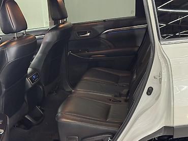 Toyota: Toyota Highlander: 2017 г., 3.5 л, Вариатор, Гибрид, Кроссовер — 6