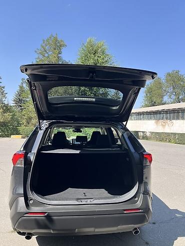 Toyota: Toyota RAV4: 2019 г., 2.5 л, Автомат, Бензин, Кроссовер — 9
