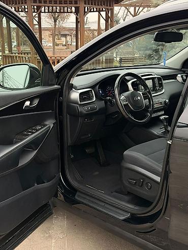 Kia Sorento: 2019 г., 2.4 л, Автомат, Бензин, Кроссовер at lalafo.kg — 1 Kia Sorento: 2019 г., 2.4 л, Автомат, Бензин, Кроссовер — 1