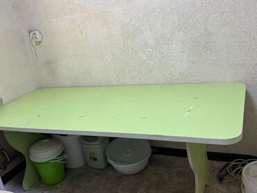 кухонные столы и стулья фото цены бишкек: Ашкана үчүн үстөл, Колдонулган, Тик бурчтуу, Бүктөлбөгөн