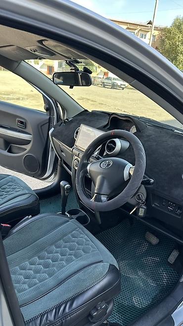Toyota: Toyota Ist: 2002 г., 1.5 л, Автомат, Бензин, Хэтчбэк — 3