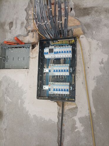 Электрики: Электрик | Установка счетчиков, Установка стиральных машин, Демонтаж электроприборов Больше 6 лет опыта — 6