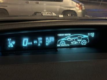 спойллер: Toyota Prius: 2011 г., 1.8 л, Вариатор, Гибрид, Хэтчбэк — 10