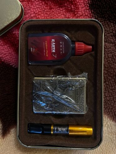 Qəlyan, vayp və aksesuarları: Zippo tipli alışqan dəsti - Qutuda təqdim olunur: metal korpuslu