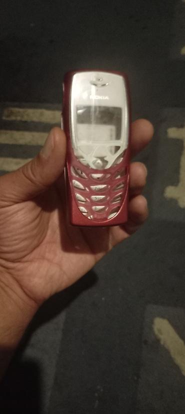 Nokia 8310 Original Maska kompletna sa dugmicima.Maska je
