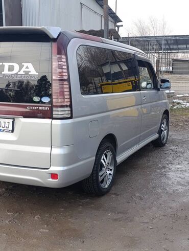 Honda: Honda Stepwgn: 2004 г., 2 л, Автомат, Бензин, Минивэн — 5