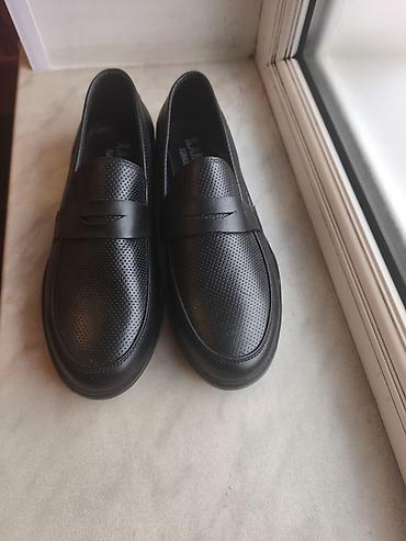 yay ayaqqabı: Kişi loafer ayaqqabıları – qara rəng, klassik penny loafer dizaynı - — 4