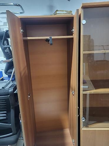 Mebel: İşlənmiş, 2 qapılı, Qəhvəyi, Açılan, Düz dolab — 3