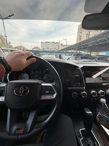 lexus 2023: Toyota Sequoia: 2017 г., 5.7 л, Автомат, Бензин, Внедорожник — 6