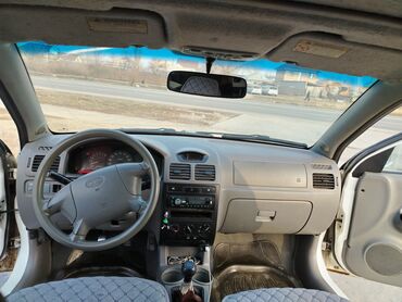 Kia: Kia Rio: 2002 г., 1.5 л, Механика, Бензин, Универсал — 8