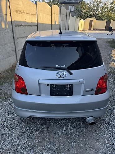 nisan march: Toyota Ist: 2002 г., 1.5 л, Автомат, Бензин, Хэтчбэк — 6