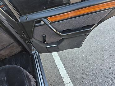 Mercedes-Benz: Mercedes-Benz W124: 1993 г., 2.8 л, Механика, Бензин, Седан — 6