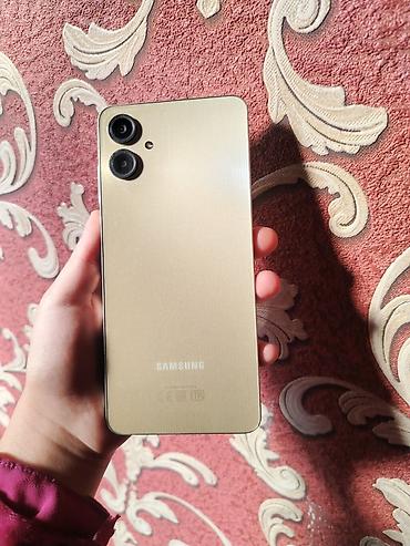 apple mac: Samsung Galaxy A06 (модель SM-A065F/DS) Абалы жакшы экран алмашпаган — 1
