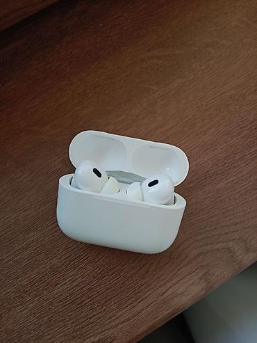авто: Apple AirPods Pro (ağ) – simsiz qulaqlıq və şarj qutusu — 2