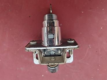 Auto delovi: Brava gepek vrata Lada 2121 Niva 1.6, Lada 2104 Karavan br.2. Polovno — 14