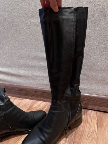 сапоги adidas женские: Сапоги, 38, цвет - Черный