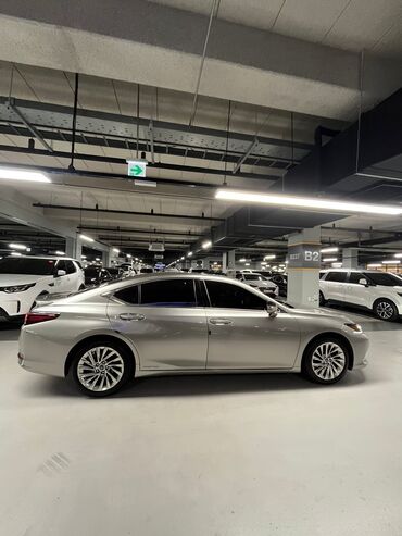 Lexus: Lexus ES: 2020 г. — 4