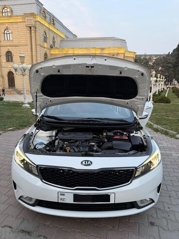 Kia: Kia K3: 1.6 l | 2017 il Sedan — 6