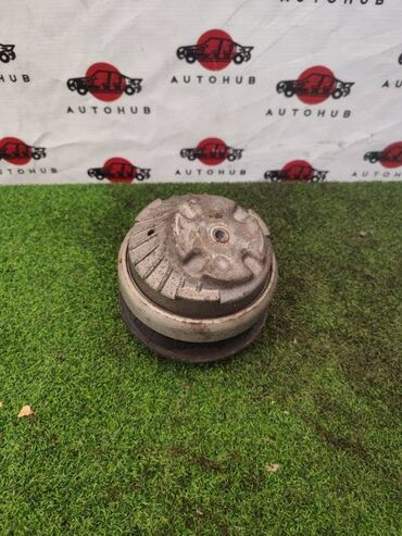 подушка двигатель: Подушка мотора Mercedes-Benz