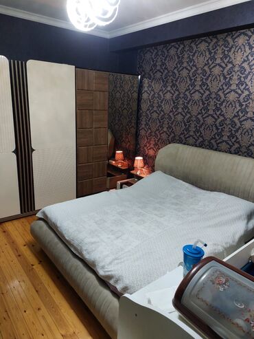 binə mənzil: Bakı şəhərində yerləşən, 3 otaqlı, 90 kvadratmetr sahəsi olan mənzil