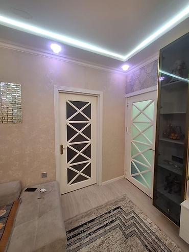 Mənzillər: Bakı, 3 otaqlı, Köhnə tikili, m. Nəsimi, 60 kv. m — 3