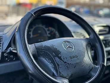 e6 3: Легкий грузовик, Mercedes-Benz, Б/у — 5