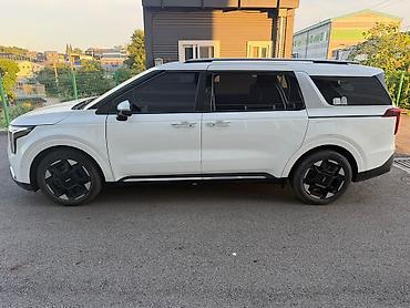 Kia: Kia Carnival: 2024 г., Минивэн — 19