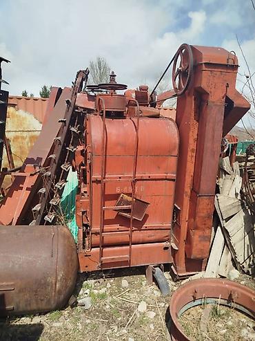 Уборочная техника: Зерноочиститель зернометатель См-4 Отвал-рыхлитель (V-образный) для — 5