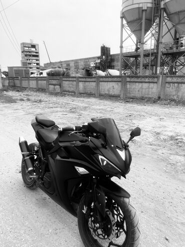 купить шлем для мотоцикла недорого: YAMAHA R3 YZF ГОРИИИИТ СРОЧНООО💨❗❗ стоит 32Й карбюратор 👹 резвый зверь