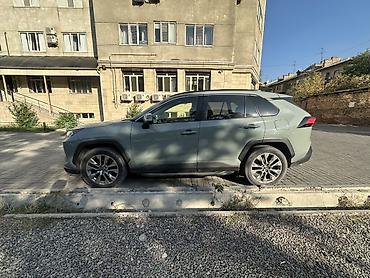 Продажа авто: Toyota RAV4: 2018 г., 2.5 л, Автомат, Бензин, Кроссовер — 4