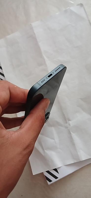 Apple iPhone: IPhone 13, Qara, Face ID — 5