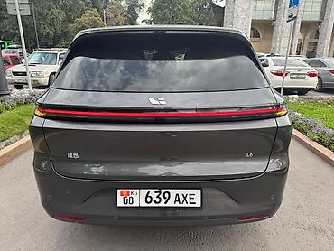 byd e1: Lixiang L6: 2024 г., 1.5 л, Автомат, Гибрид, Кроссовер — 3
