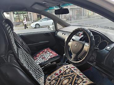 Honda: Honda Fit: 2002 г., Хэтчбэк — 3