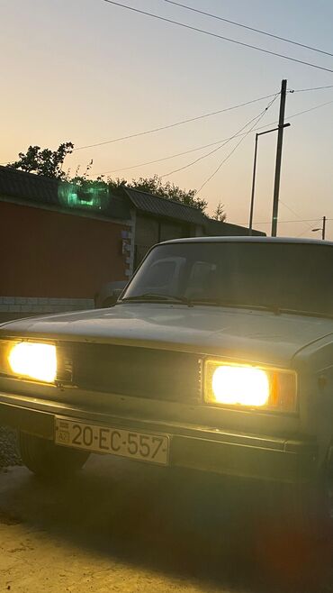1 4 фольксваген: VAZ 2104 universal, ağ rəng. - Kuzov: 5 qapılı universal gövdə