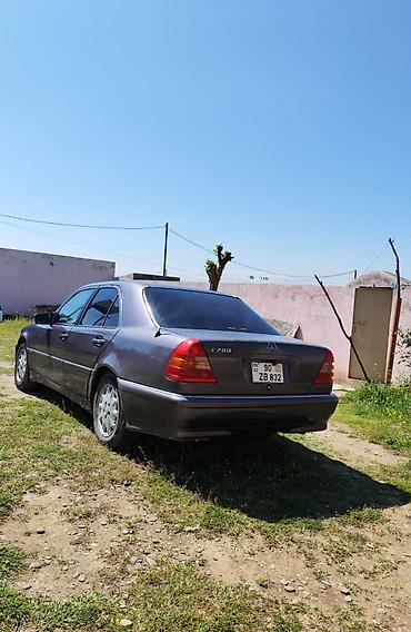 ucuz kask: Mercedes-Benz C 280: 2.8 l | 1995 il Sedan — 1
