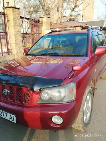 красные машины: Toyota Kluger: 2001 г., 2.4 л, Типтроник, Бензин, Универсал