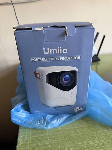 android box: Продается проектор срочно. Цена 15000 сом. Проектор от Umii — 8