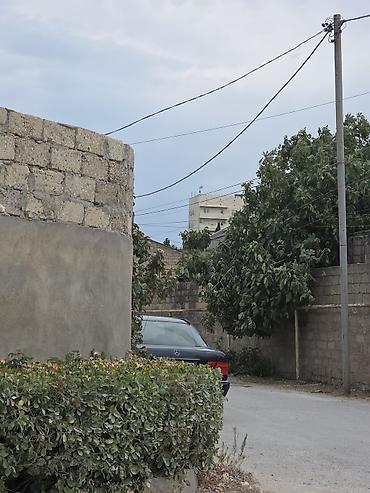 Həyət evləri və villaların satışı: Satılır: həyət Vişnovkada 322 nömrəli məktəbə 250 metr öz evimdi — 2