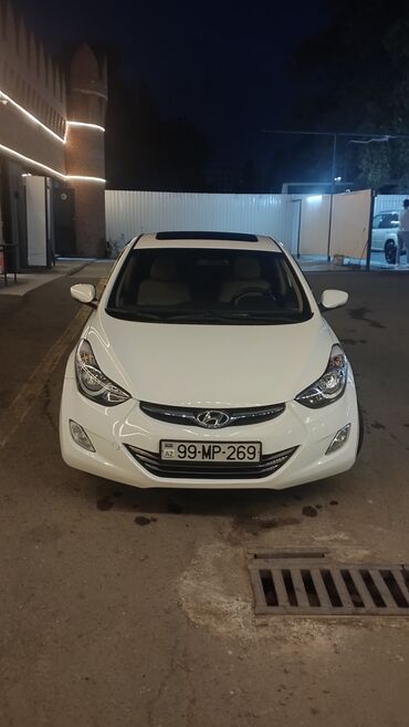 maşın hunday: Hyundai Elantra: 1.8 l | 2011 il Sedan