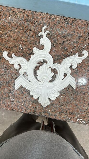 Жидкий травертин: Лепнина гипсовая работа Лепнина любой сложности цена договорная — 11