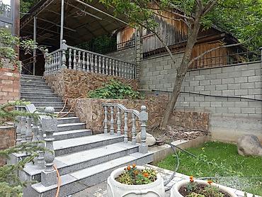 Бетонные еврозаборы: Гранитные перила с балясинами – это стильное и прочное решение для — 2