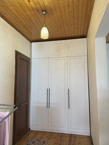 asma dolab: Açılan, 4 qapılı Düz dolab, Qarderob, paltar dolabı