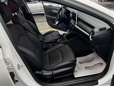 Kia: Kia Cerato: 2019 г., Седан — 19