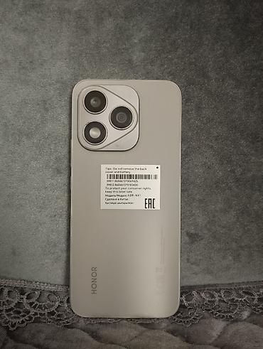 видеорегистратор с 3 камерами: Honor 400 Lite, 256 ГБ — 1
