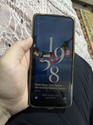 Apple iPhone: IPhone 16, 64 GB, Barmaq izi, Face ID